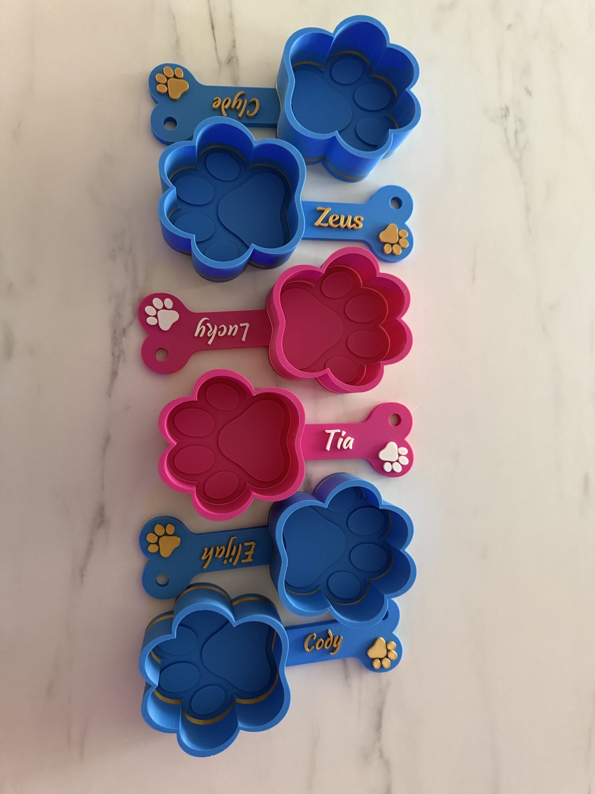 Personalized Paw-Shaped Pet Food Scoop